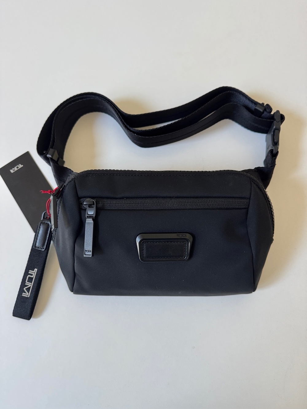 Tumi Tahoe Crossover Sling, Black